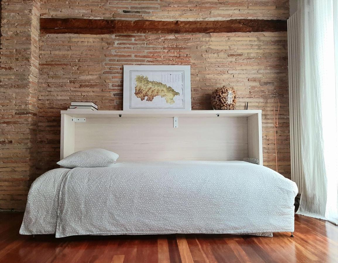 Lux Wood Loft With Air Con & Lift Apartman Logroño Kültér fotó